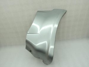 Mitsubishi Pajero V6 Īsais dubļusargu slieksnis Labais MR438734