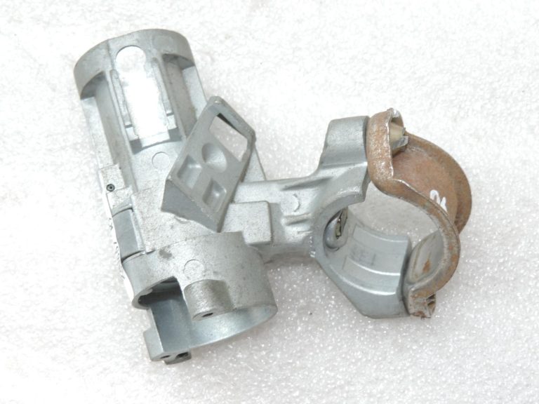 Oriģināls 2001-2005 Toyota Yaris P1 aizdedzes slēdzenes korpuss