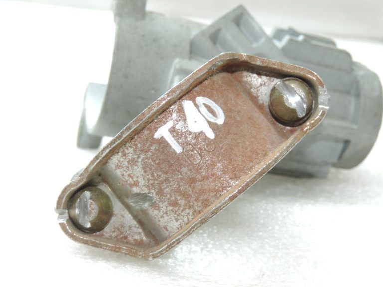 Oriģināls 2001-2005 Toyota Yaris P1 aizdedzes slēdzenes korpuss