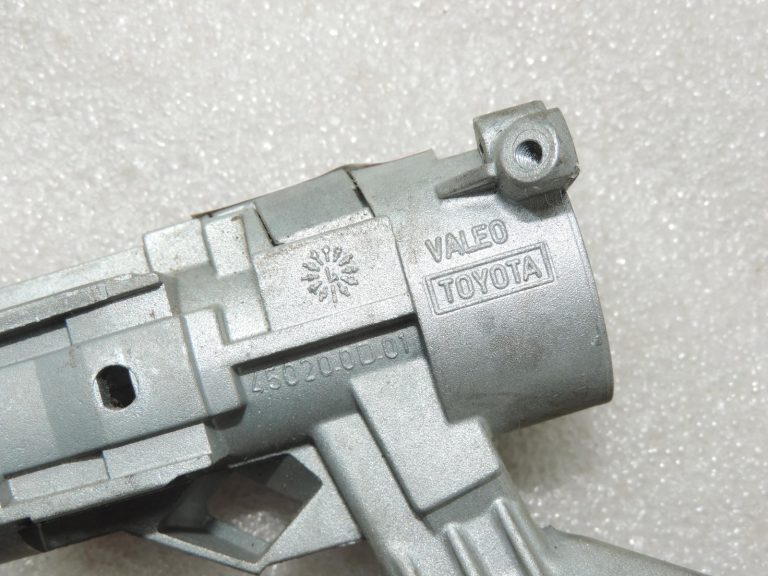 Oriģināls 2001-2005 Toyota Yaris P1 aizdedzes slēdzenes korpuss