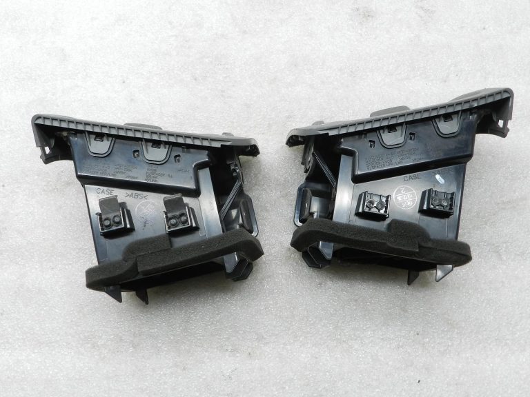 Nissan X-trail T31 oriģinālo ventilācijas atveru priekšējais komplekts