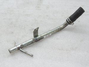 Toyota Auris/Corolla E15 E18 Yaris P9 1.3 VVT-i обход водяной трубы No.1