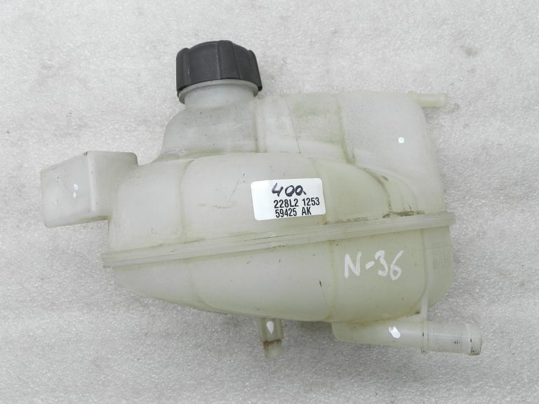 Nissan X-trail oriģinālā dzesēšanas šķidruma izplešanās tvertnes dzesēšanas šķidrums 217114BE0A