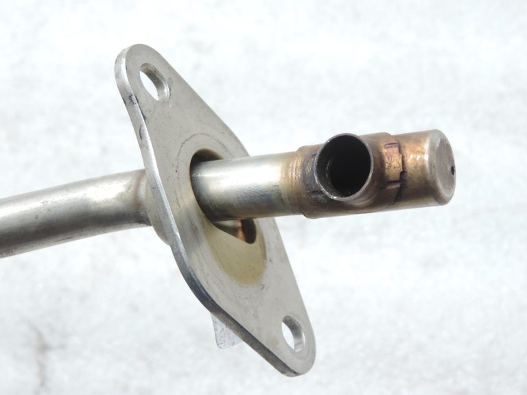 Toyota Auris/Corolla E15 E18 Yaris P9 1.3 VVT-i EGR caurules caurule