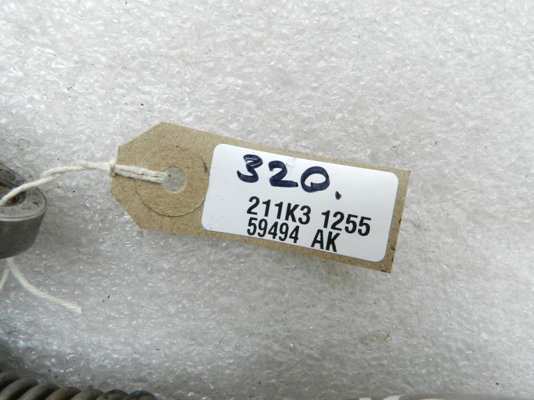 Nissan X-trail oriģinālā izplūdes gāzu recirkulācijas līnija uz EGR vārstu 1412000Q0F