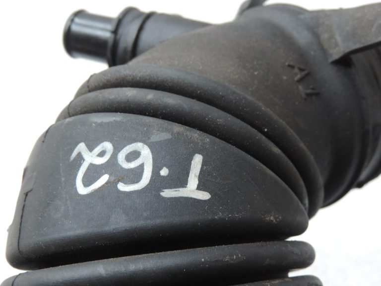 Oriģinālā Toyota Auris/Corolla E15 2.0/2.2 D4D ieplūdes šļūtene