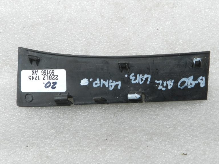 BMW F31 oriģinālais aizmugurējā Labā luktura uzliktnis 63217426594