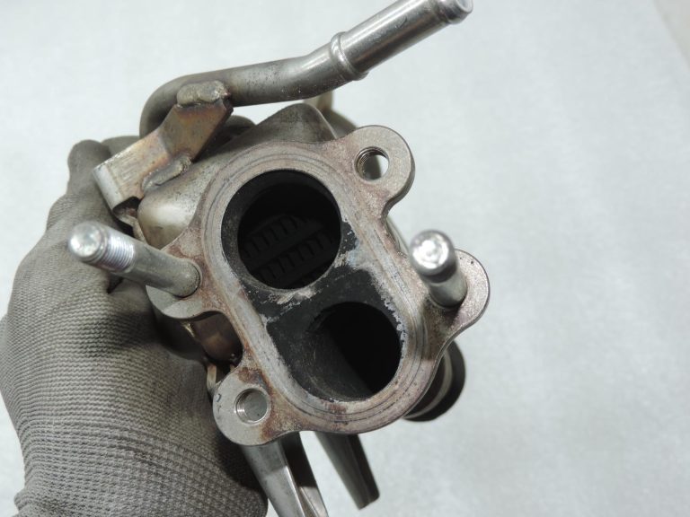 Oriģināls Toyota Auris/Corolla E15 2.0/2.2 D4D EGR dzesētājs