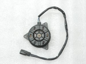 Oriģināls Toyota Auris/Corolla E15 2.0/2.2 D4D ventilatora motors Nr.2
