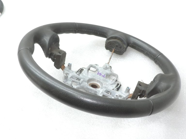 Oriģinālais Toyota Corolla E12 stūres rats top stāvoklis 50Tkm