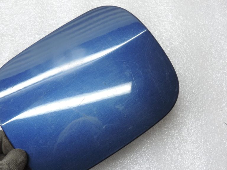 Oriģināls Toyota Corolla E12 Kombi benzīna uzpildes vāciņš Indigo Ink Blue (8P4)