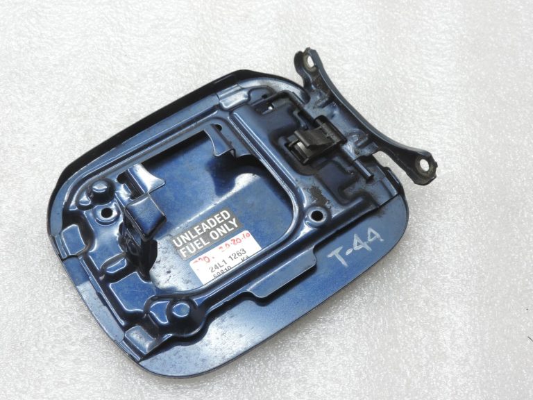 Oriģināls Toyota Corolla E12 Kombi benzīna uzpildes vāciņš Indigo Ink Blue (8P4)