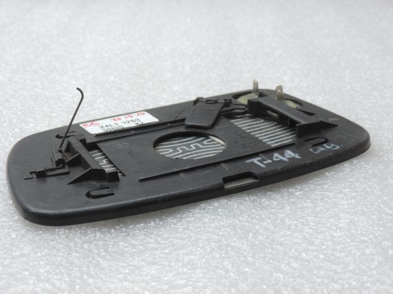 Oriģinālais Toyota Corolla E12 Ārējā spoguļa stikls pa labi 8790802691