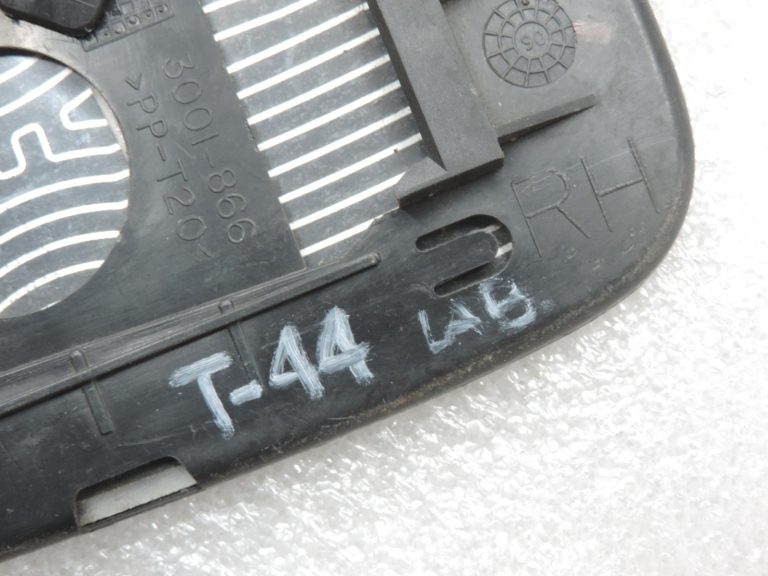Oriģinālais Toyota Corolla E12 Ārējā spoguļa stikls pa labi 8790802691