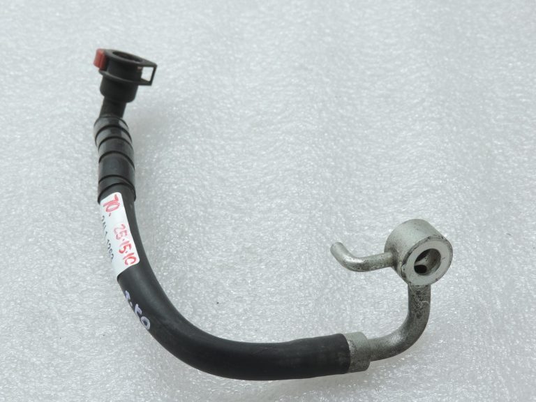 Oriģinālā Toyota Auris/Corolla E15 2.0/2.2 D4D degvielas padeves caurule 2390126030, 23901-26030