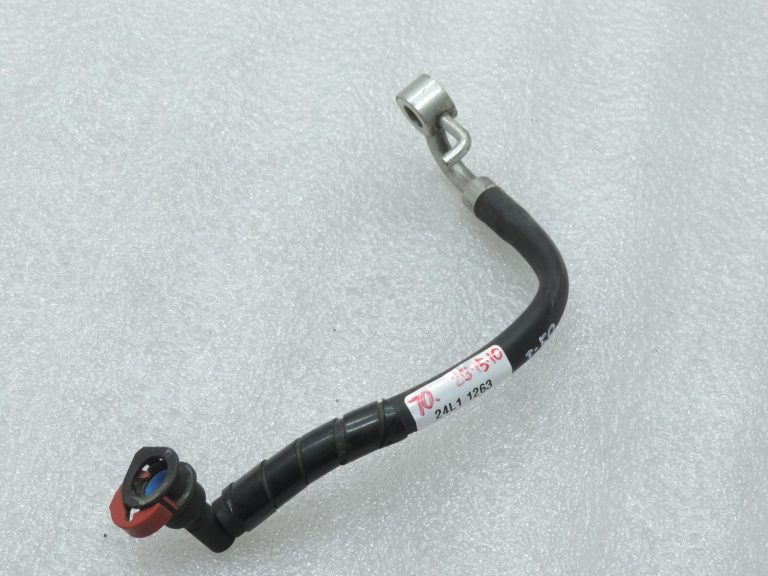 Oriģinālā Toyota Auris/Corolla E15 2.0/2.2 D4D degvielas padeves caurule 2390126030, 23901-26030