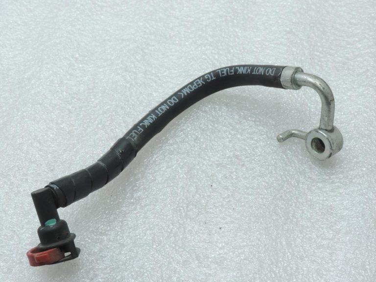 Oriģinālā Toyota Auris/Corolla E15 2.0/2.2 D4D degvielas padeves caurule 2390126030, 23901-26030