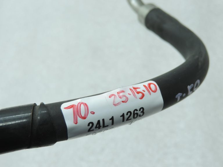 Oriģinālā Toyota Auris/Corolla E15 2.0/2.2 D4D degvielas padeves caurule 2390126030, 23901-26030