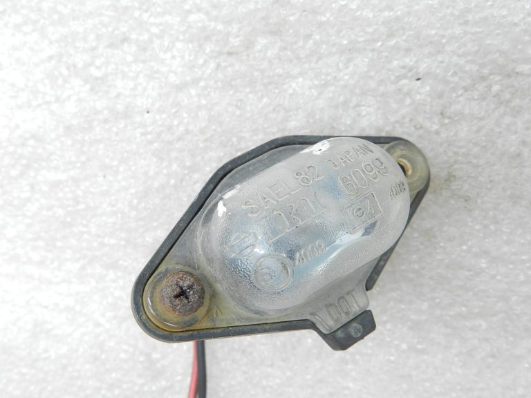 Nissan X-Trail oriģinālais numura zīmes apgaismojums 26510EQ400