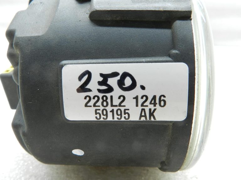 Nissan oriģinālais miglas lukturis Miglas lukturis 261508990B