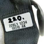 Nissan Qashqai oriģinālā aizmugurējā centrālā drošības jostas sprādze 88822EY10A