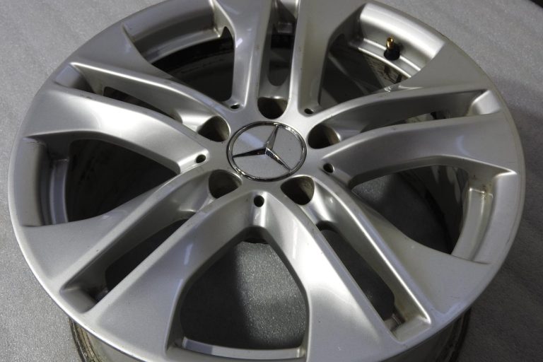 Mercedes-Benz W212 E klases 1 oriģinālais alumīnija ritenis 8Jx17 ET48 A2124010902