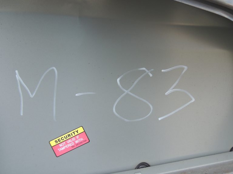 Mazda CX7 priekšējo durvju kreisā puse Krāsa 32S Galaxy Grey Metallic Priekšējo durvju kreisā puse