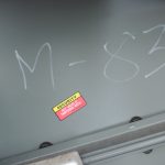 Mazda CX7 priekšējo durvju kreisā puse Krāsa 32S Galaxy Grey Metallic Priekšējo durvju kreisā puse