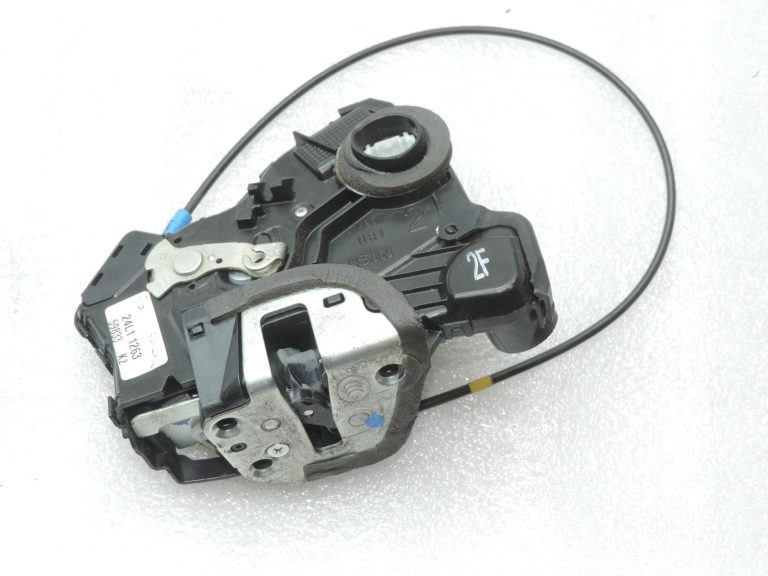 Oriģinālā Toyota Auris E15 durvju slēdzene priekšējā labajā pusē 6903002220, 69030-02220