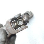 Oriģinālā Toyota Auris E15 stūres statņa universālā locītava 4526002080, 45260-02080