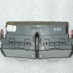 Oriģināls Toyota Yaris P9 instrumentu paneļa ventilācijas centrs 556700D010B0