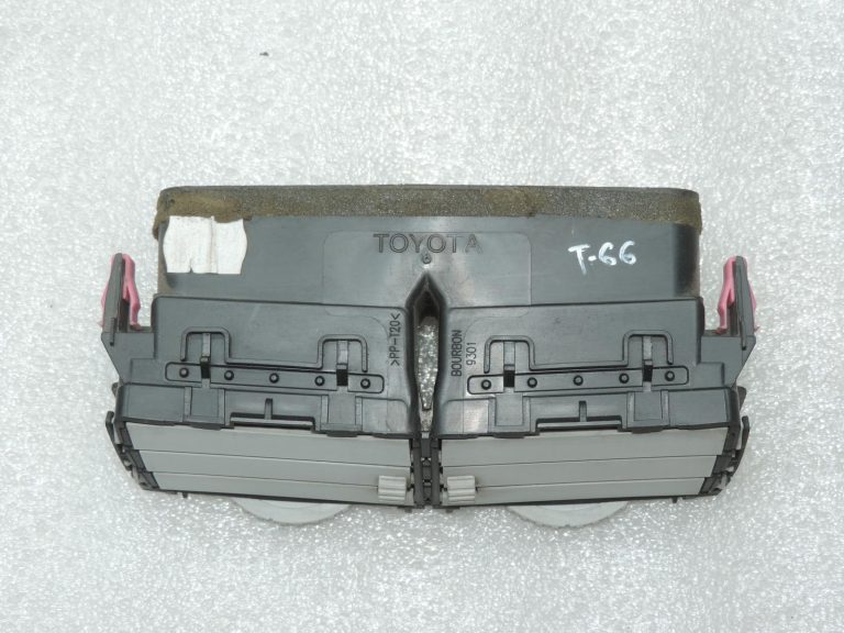 Oriģināls Toyota Yaris P9 instrumentu paneļa ventilācijas centrs 556700D010B0
