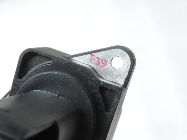 Oriģinālais 2001-2008 Toyota Yaris Corolla Avensis 1.0-1.8 VVT-i masas gaisa plūsmas sensors