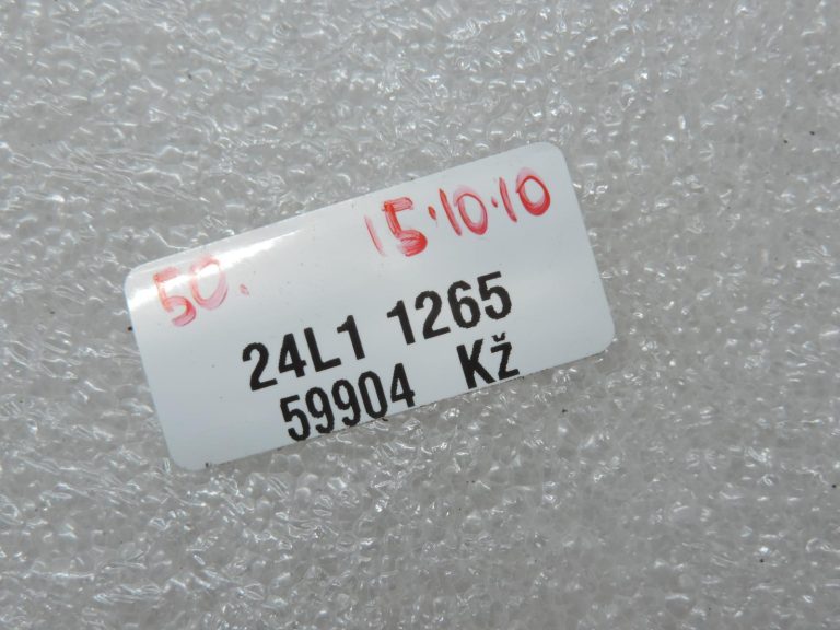 Oriģinālais 2001-2008 Toyota Yaris Corolla Avensis 1.0-1.8 VVT-i masas gaisa plūsmas sensors