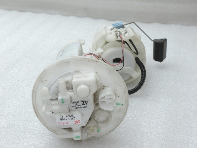 Oriģināls Toyota Auris E15 1.3 VVT-i degvielas sūknis 7702002420, 77020-02420
