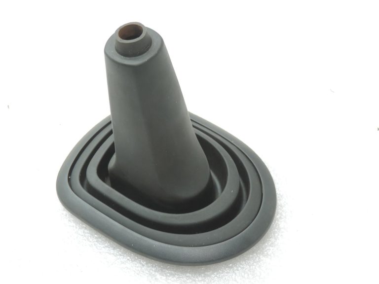 Oriģināls Toyota Yaris P9 manuālās pārnesumkārbas pārslēgšanas bagāžnieks 588080D090B0