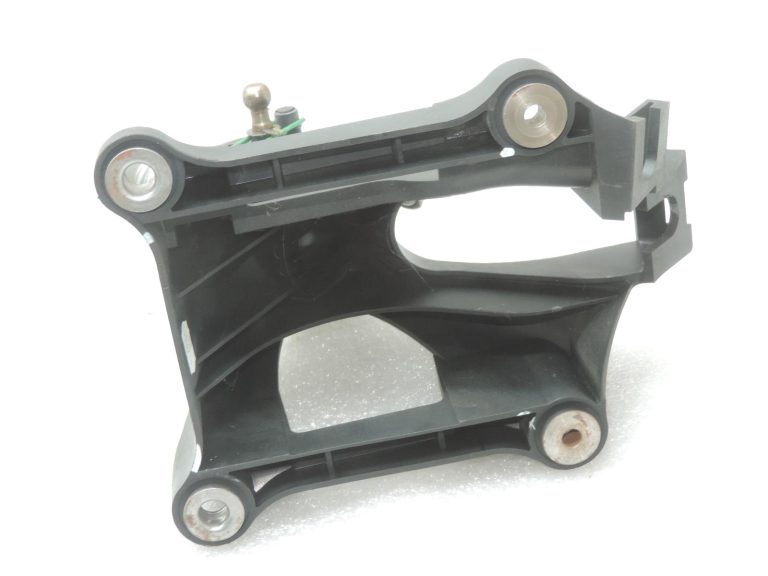 Oriģinālā Toyota Auris E15 6 pakāpju manuālās pārnesumkārbas pārnesumu svira 3353002210