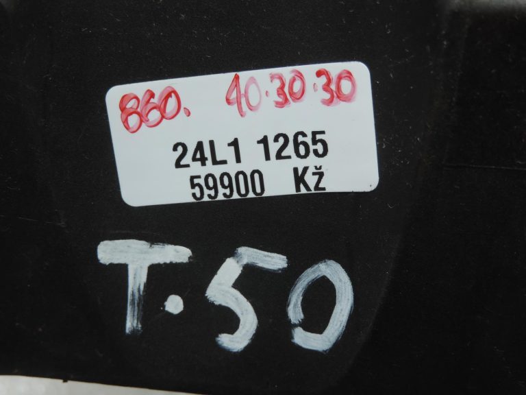Oriģinālā Toyota Auris E15 6 pakāpju manuālās pārnesumkārbas pārnesumu svira 3353002210