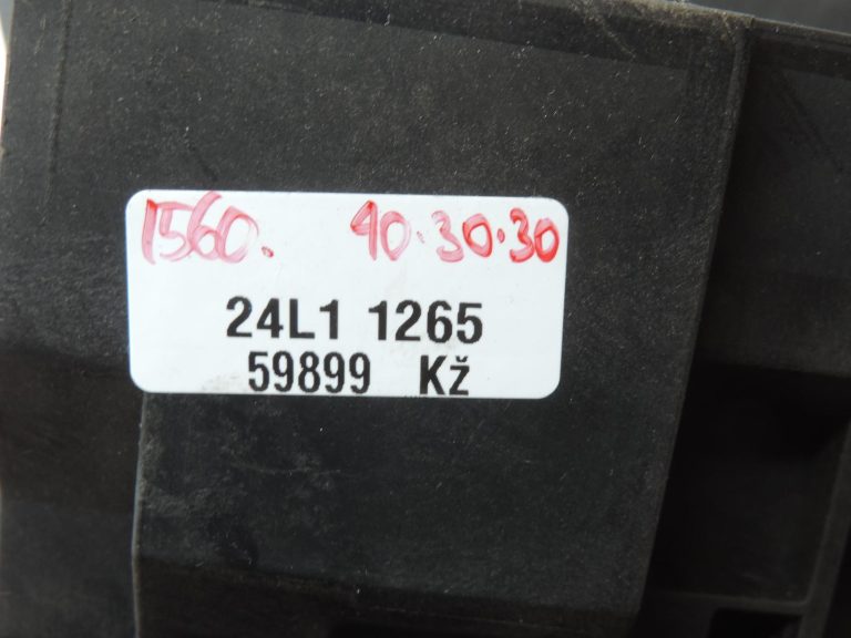 Oriģināla Toyota Auris/Corolla E15 automātiskās pārnesumkārbas svira 3356012170