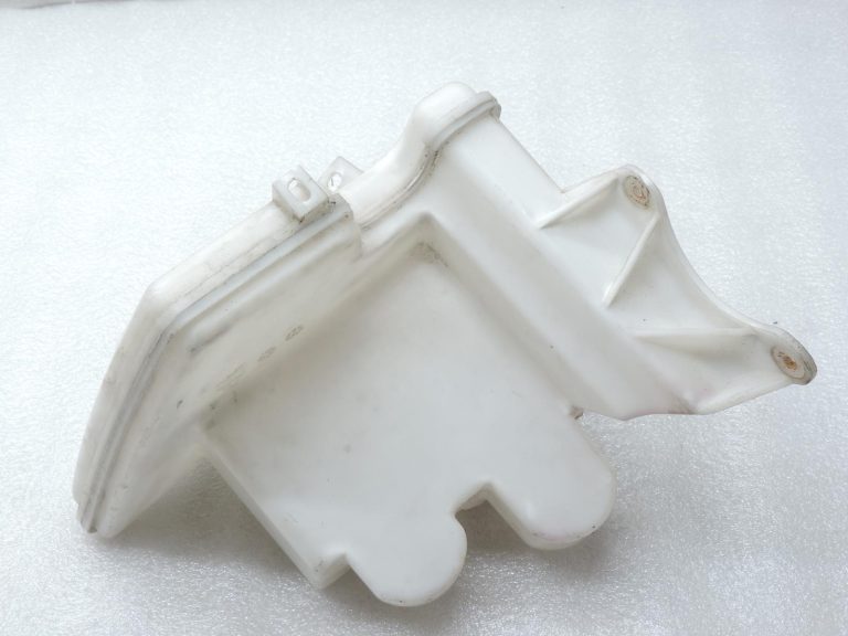 Oriģinālā Toyota Auris E15 tīrītāju ūdens tvertne 8531502230, 85315-02230