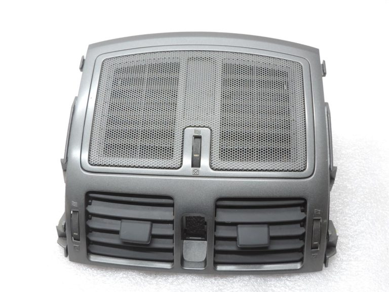 Oriģinālā Toyota Auris E15 instrumentu paneļa ventilācijas centrs 5567002110, 55670-02110