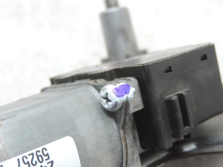 Oriģināls 2004-2009 Toyota Corolla Verso AR10 aizmugurējā tīrītāja motors