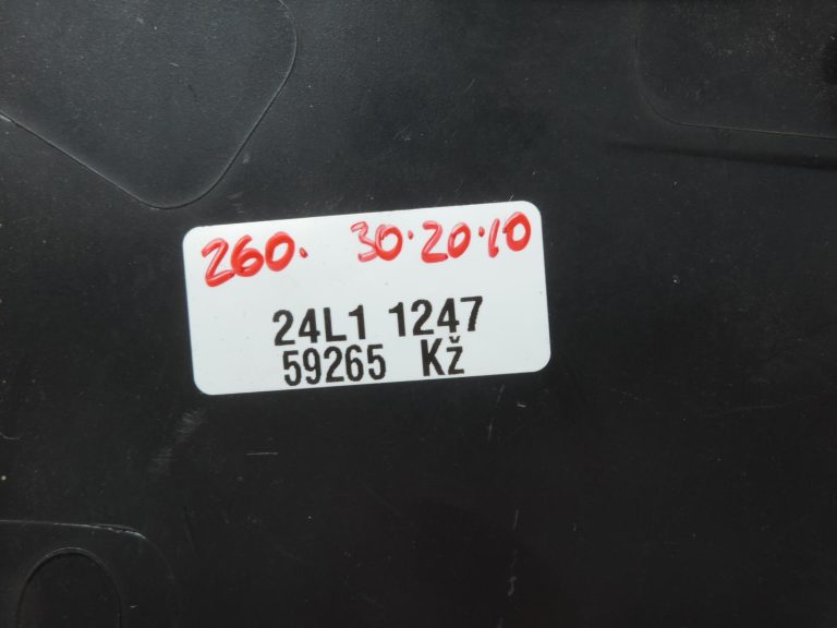 Oriģinālais 2004-2009 Toyota Corolla Verso AR10 instrumentu paneļa nodalījuma vāks