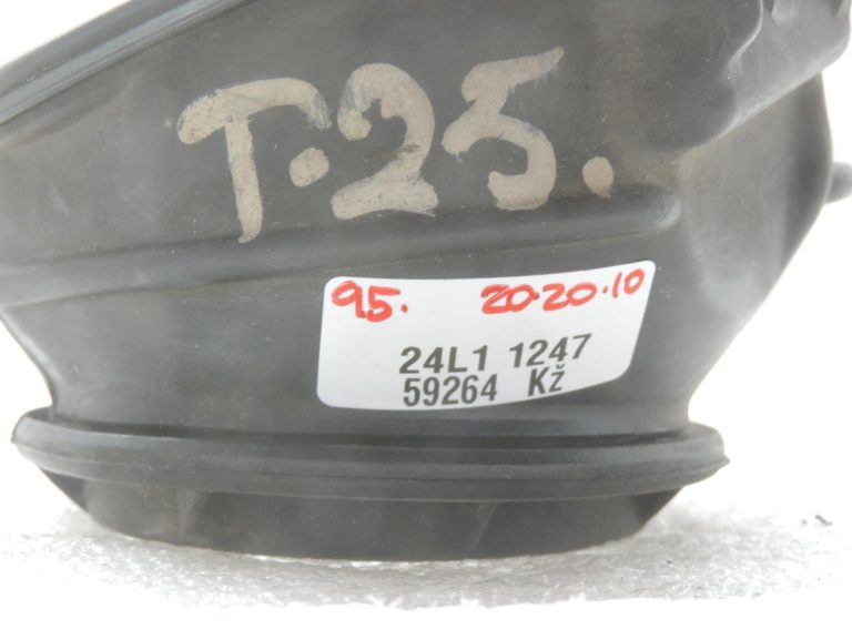 2004-2009 Toyota Corolla Verso AR10 Degvielas uzpildes kakliņa aizsardzības blīve