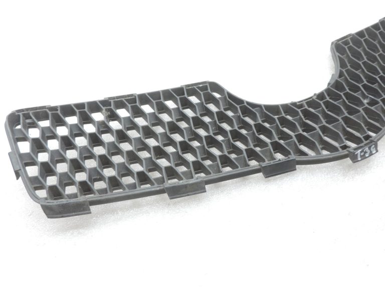 Oriģināls 2005-2011 Toyota Yaris P9 radiatora režģis priekšējais režģis