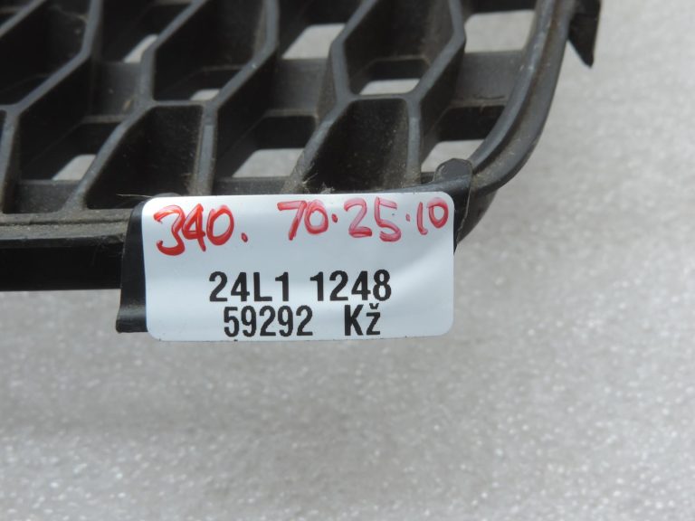 Oriģināls 2005-2011 Toyota Yaris P9 radiatora režģis priekšējais režģis