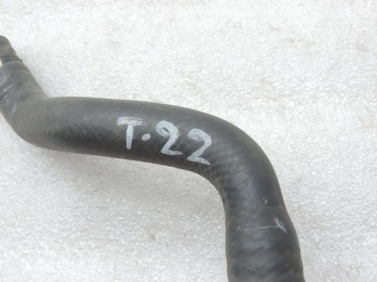 Oriģinālā 2001-2005 Toyota Yaris P1 1.0/1.3 VVT-i siltummaiņa ūdens šļūtene