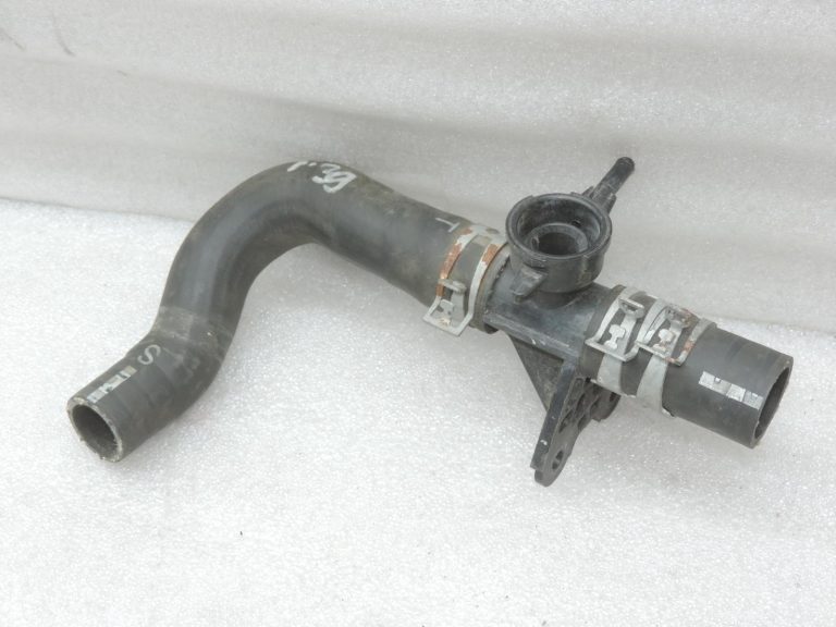 2005-2020 Toyota Yaris P9/P13 1.0/1.3 VVT-i radiatora ūdens uzpildes caurule