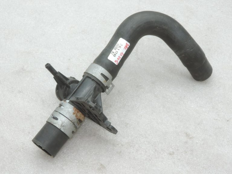 2005-2020 Toyota Yaris P9/P13 1.0/1.3 VVT-i radiatora ūdens uzpildes caurule