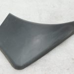 Oriģinālais 2005-2011 Toyota Yaris P9 aizmugurējā riteņa arkas dubļu atloku labajā pusē